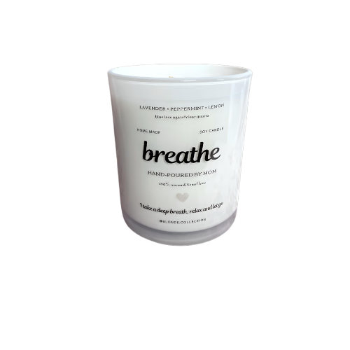 Handmade breathe premium soy candle with Blue Lace Agate and clear quartz crystal for harmonious restoration